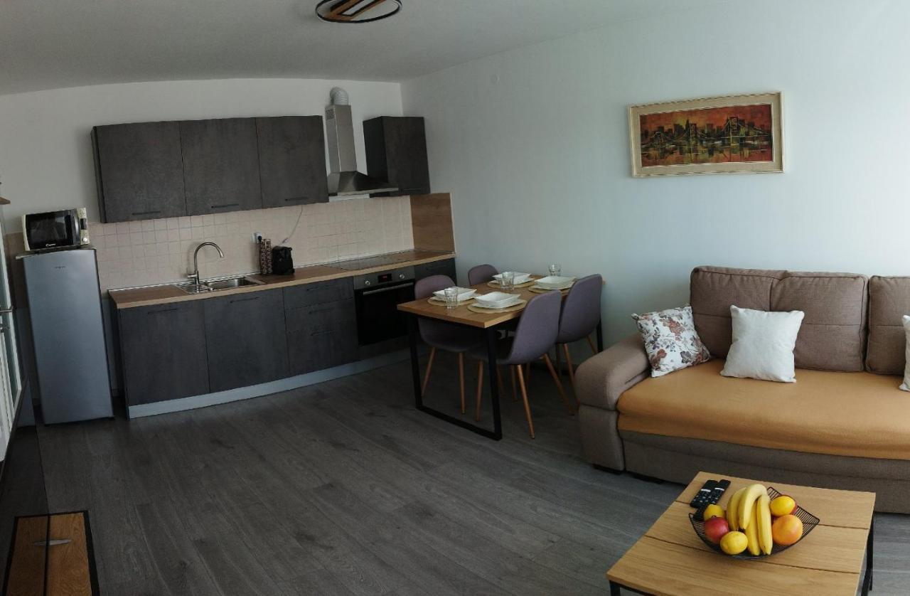 PUY Apartment Luka מראה חיצוני תמונה